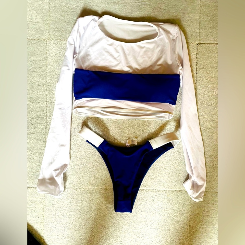 XS women two piece swimsuit Long sleeve small bikini Surfing White blue New